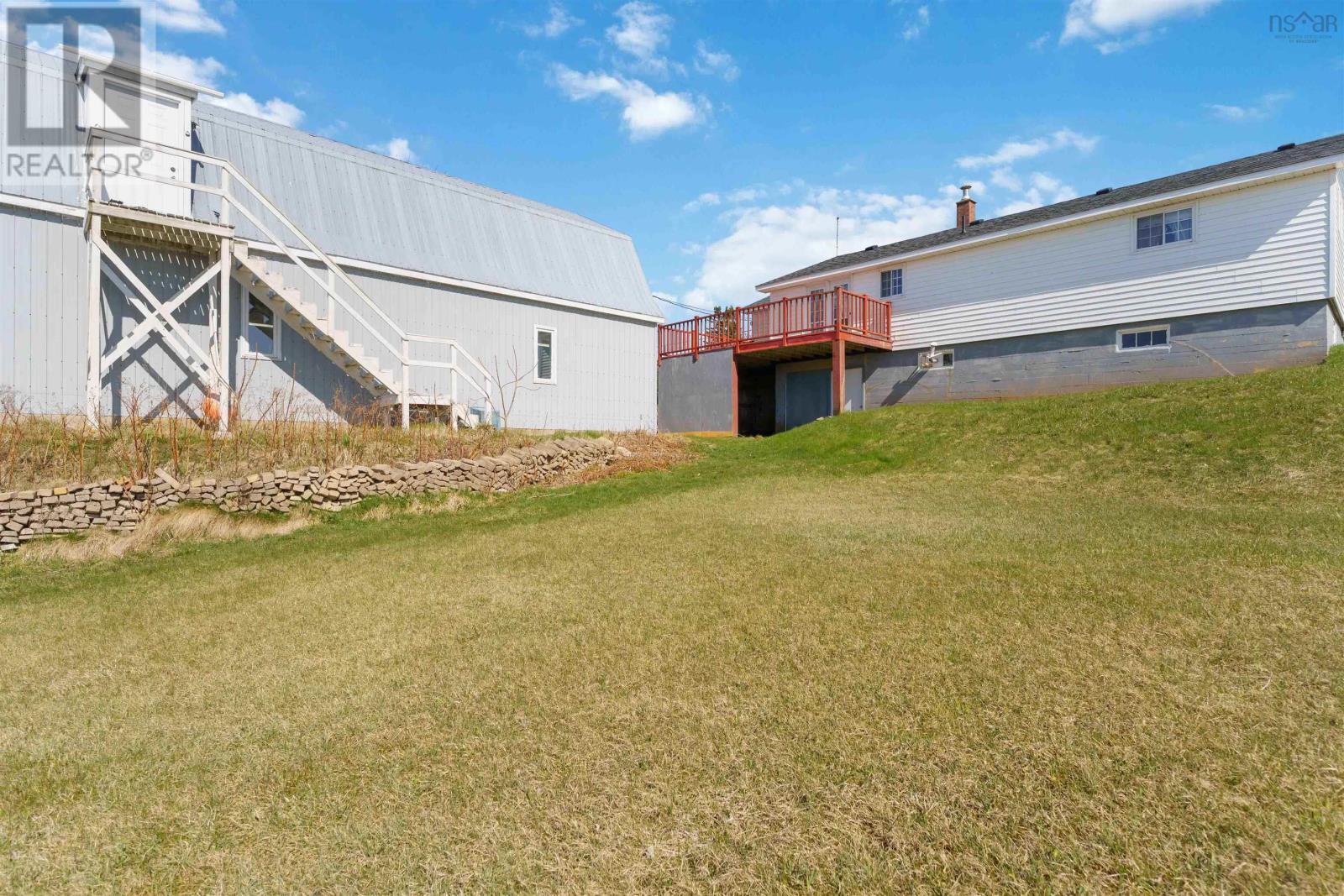 3955 Shore Road W Property Photo 9