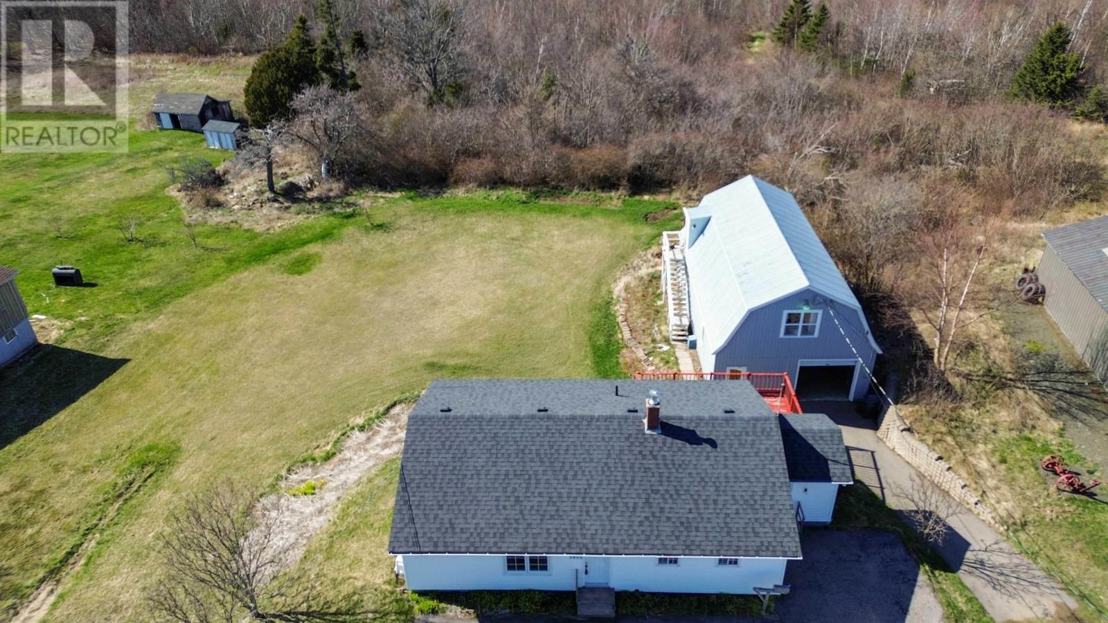 3955 Shore Road W Property Photo 13
