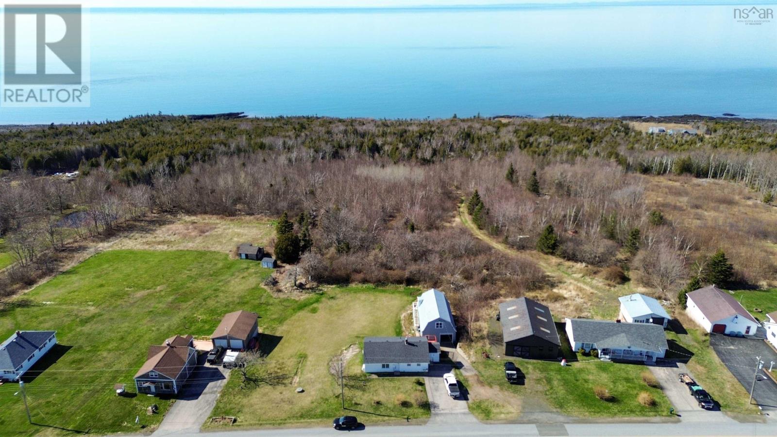 3955 Shore Road W Property Photo 14