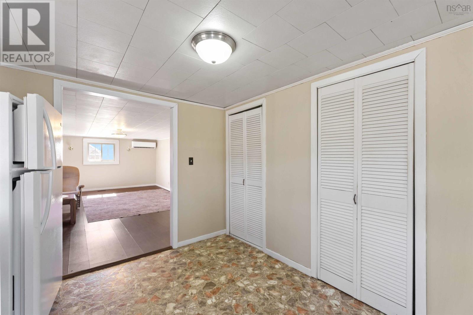 3955 Shore Road W Property Photo 26