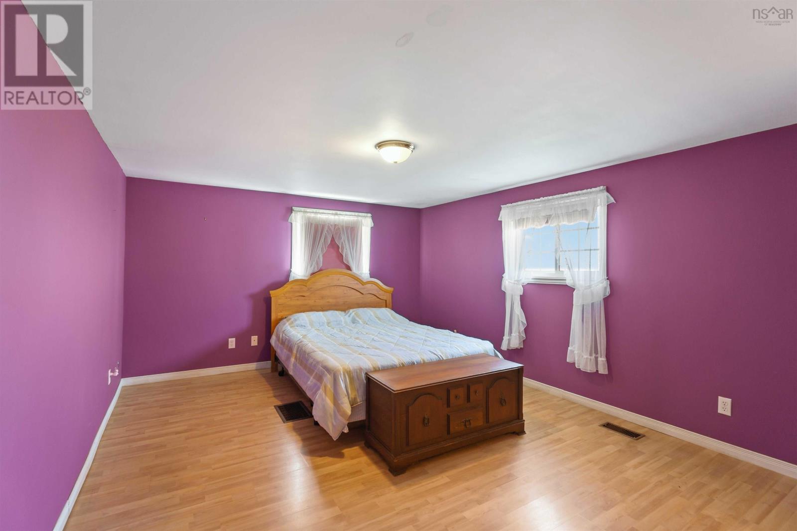 3955 Shore Road W Property Photo 30