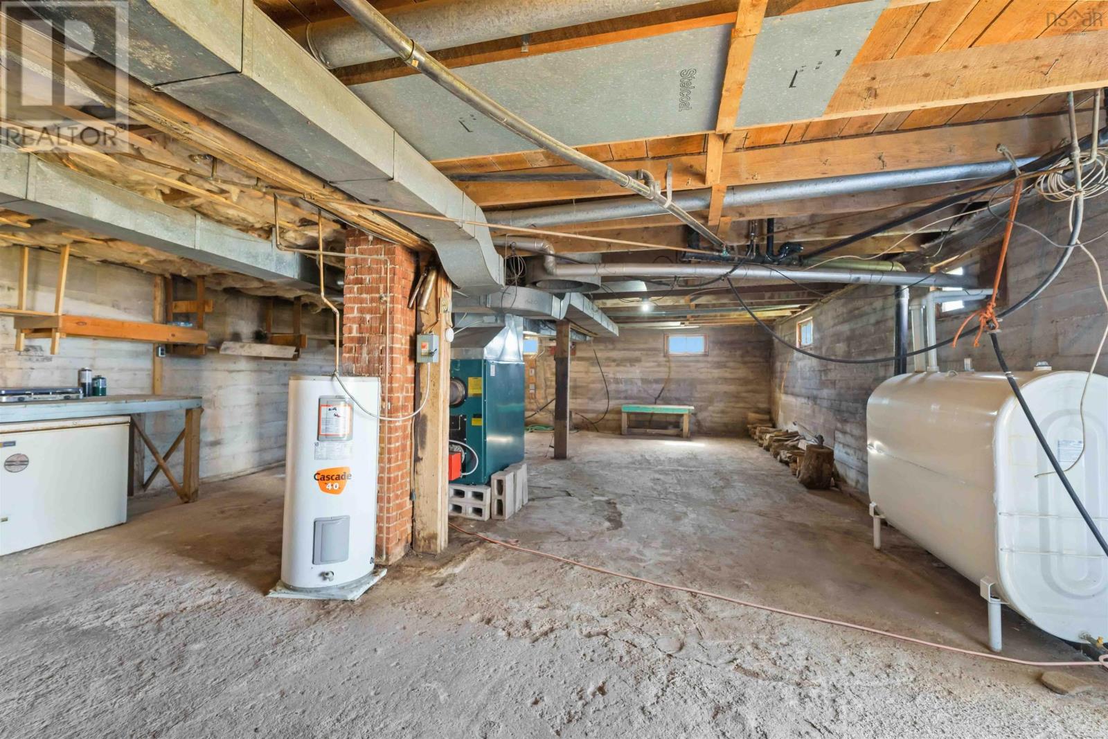 3955 Shore Road W Property Photo 36