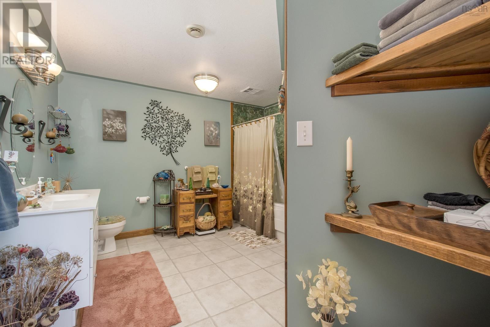 8963/8965 201 Highway Property Photo 9
