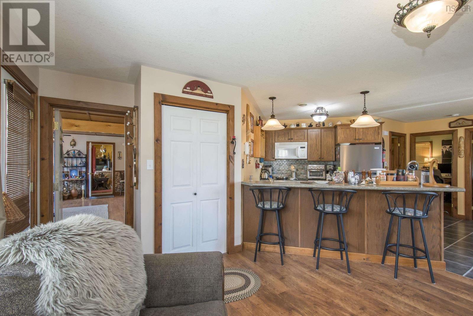 8963/8965 201 Highway Property Photo 22