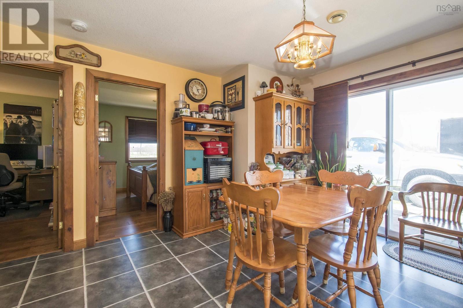8963/8965 201 Highway Property Photo 24