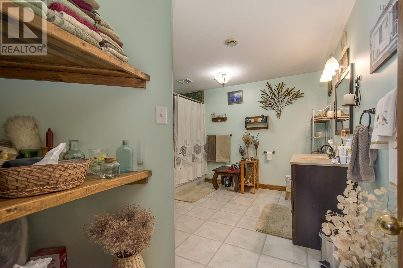 8963/8965 201 Highway Property Photo 25