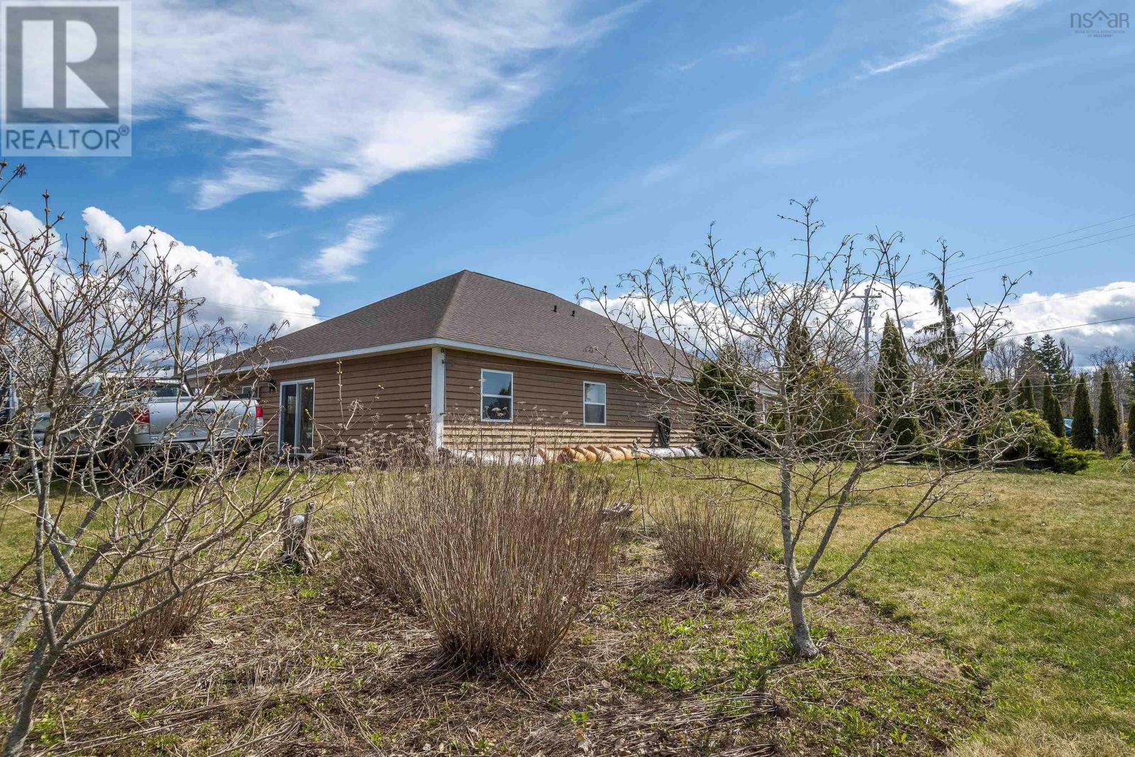 8963/8965 201 Highway Property Photo 34