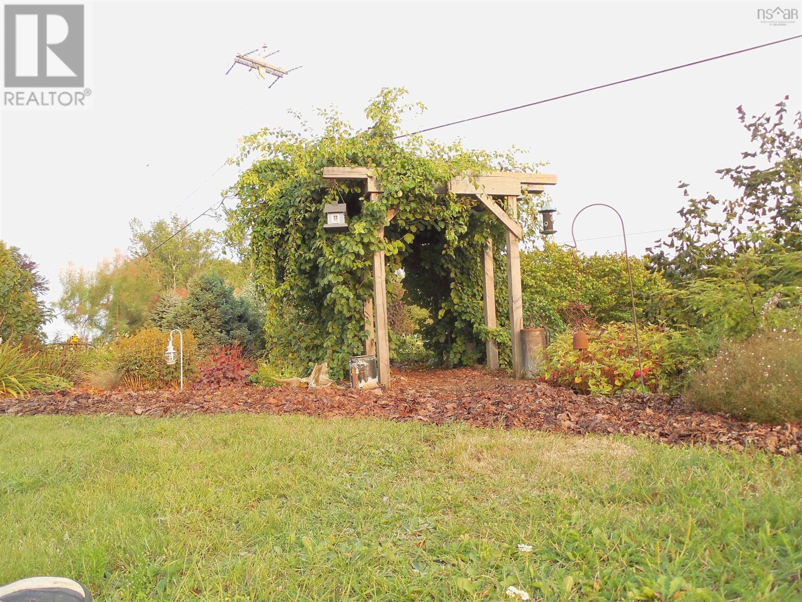 8963/8965 201 Highway Property Photo 40