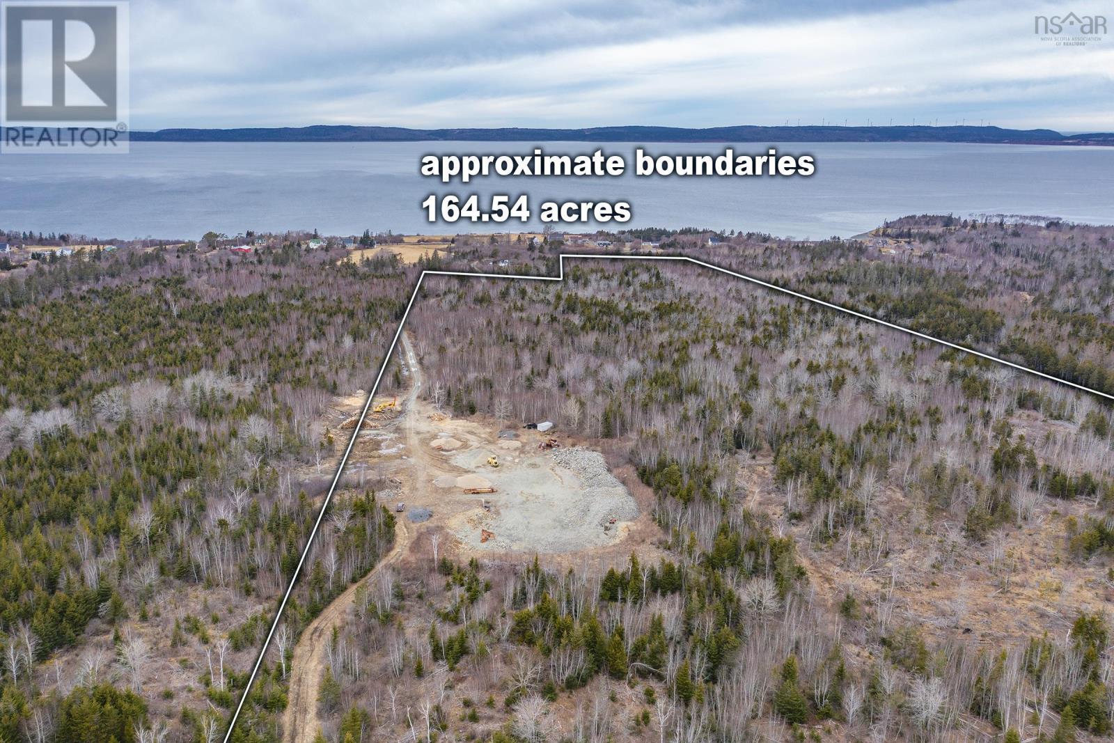 Highway 101 Property Photo 3