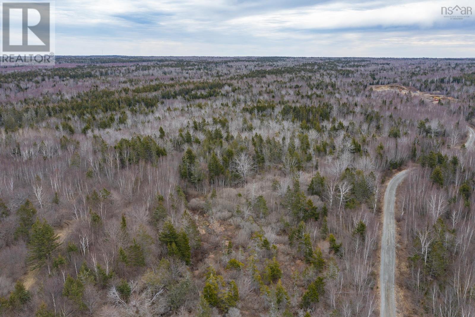 Highway 101 Property Photo 13