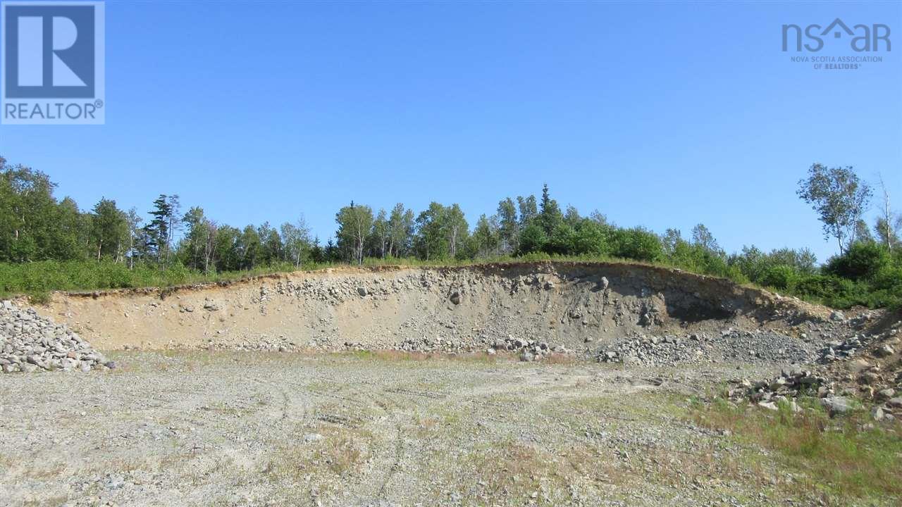 Highway 101 Property Photo 23