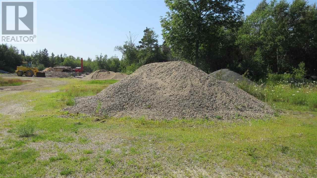 Highway 101 Property Photo 27