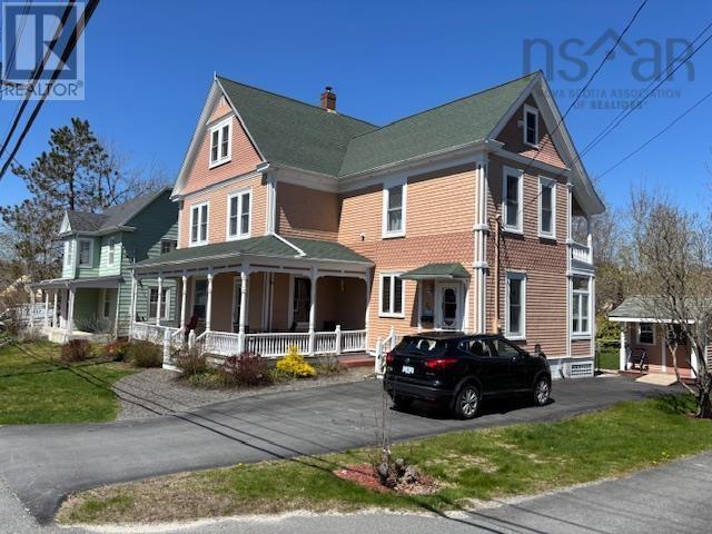 23 Pleasant Street Property Photo 9