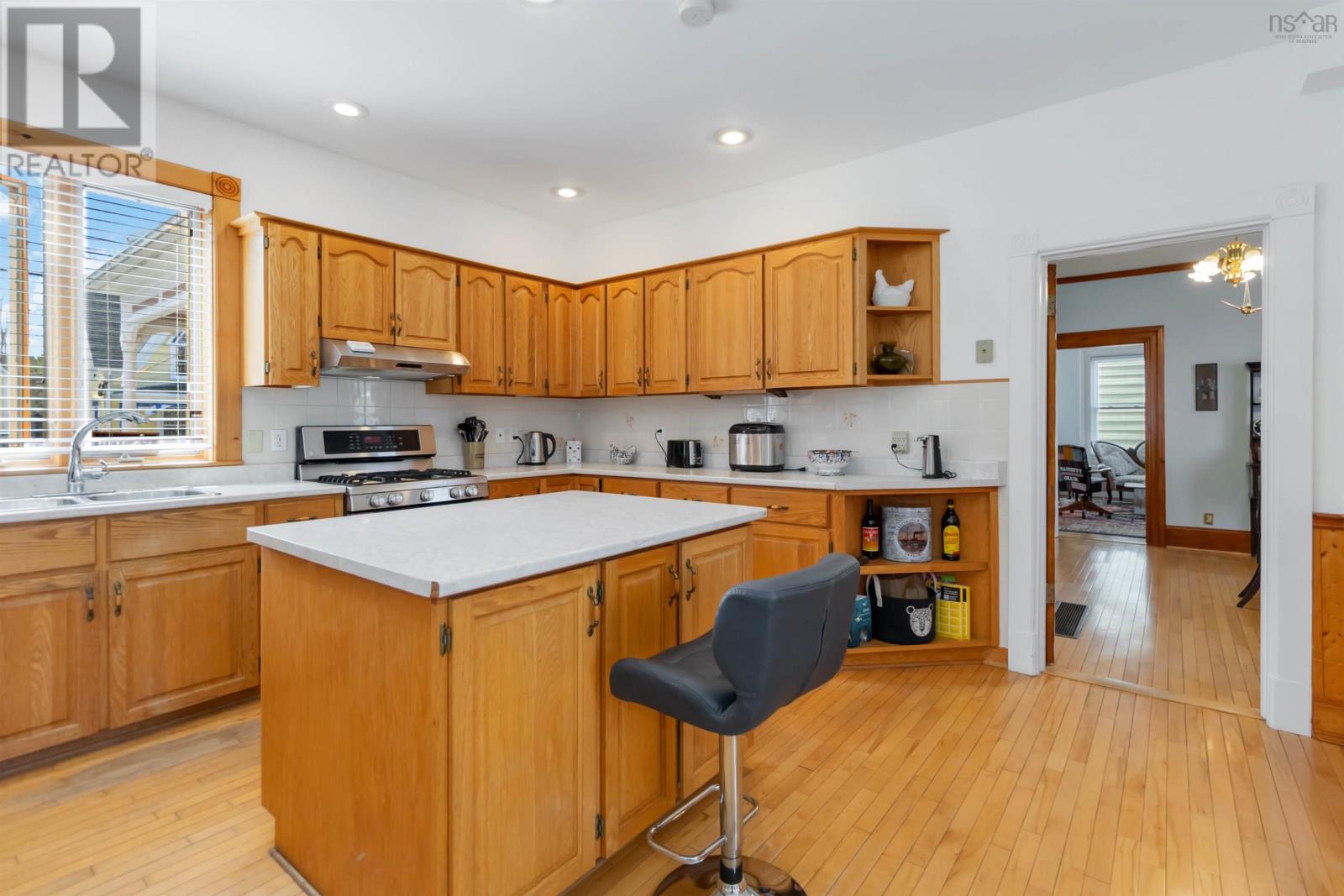 23 Pleasant Street Property Photo 20
