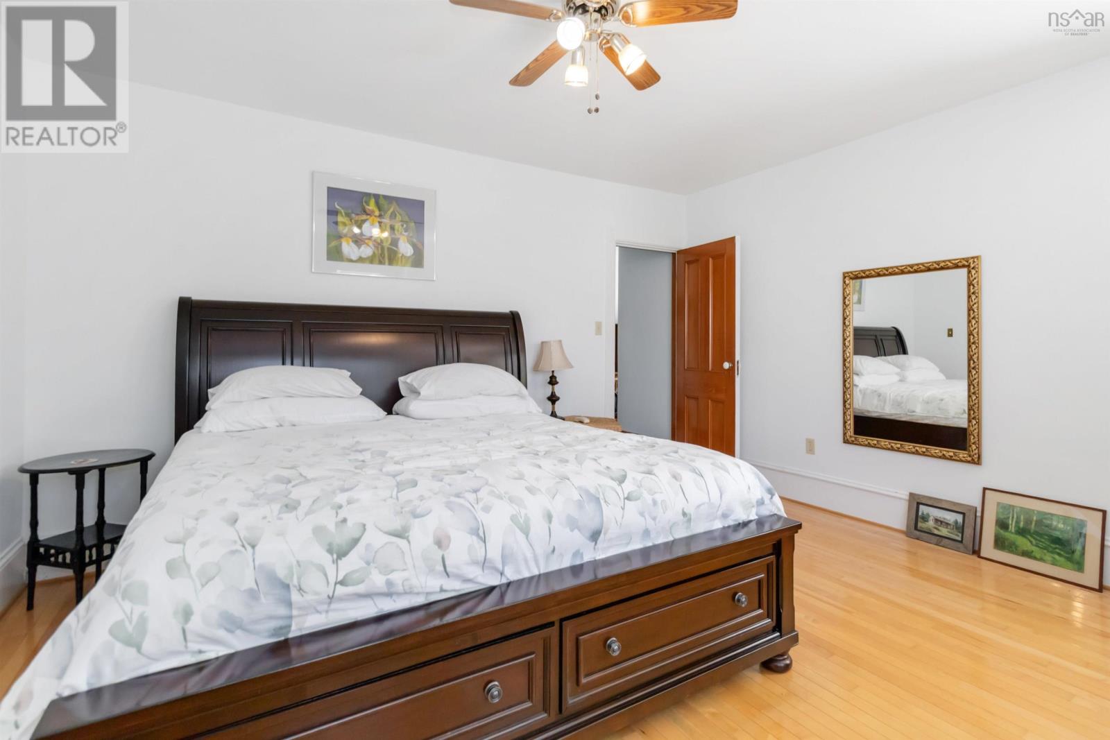 23 Pleasant Street Property Photo 29
