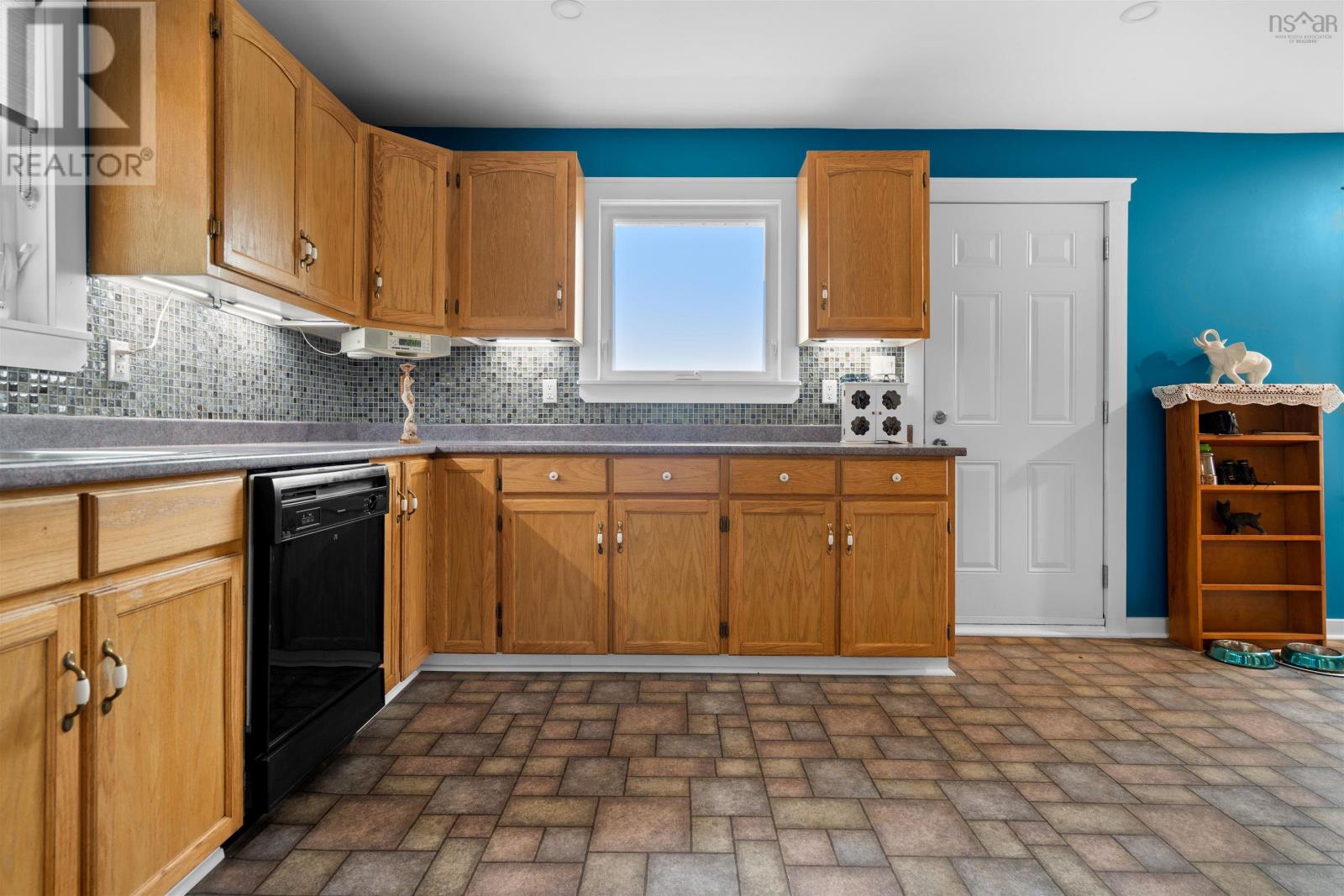 226 Baillies Road Property Photo 6