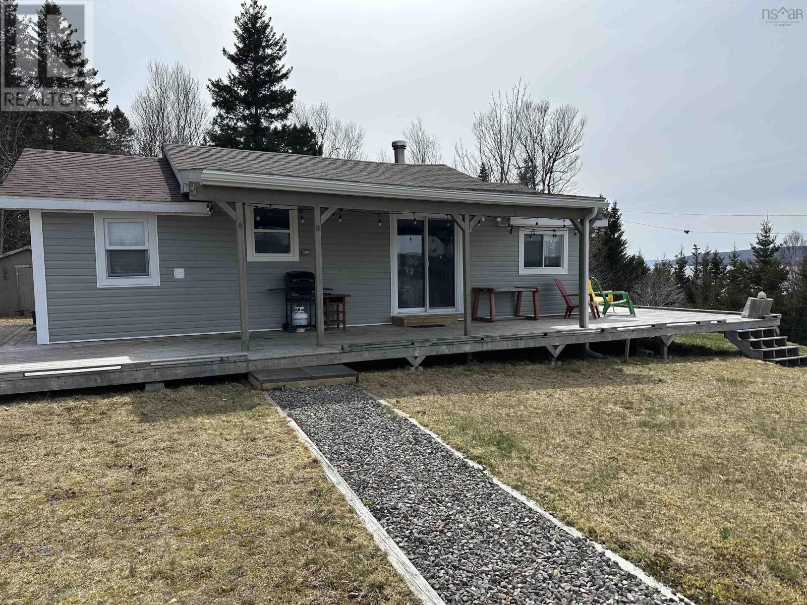 8972 Kempt Head Road Property Photo 8