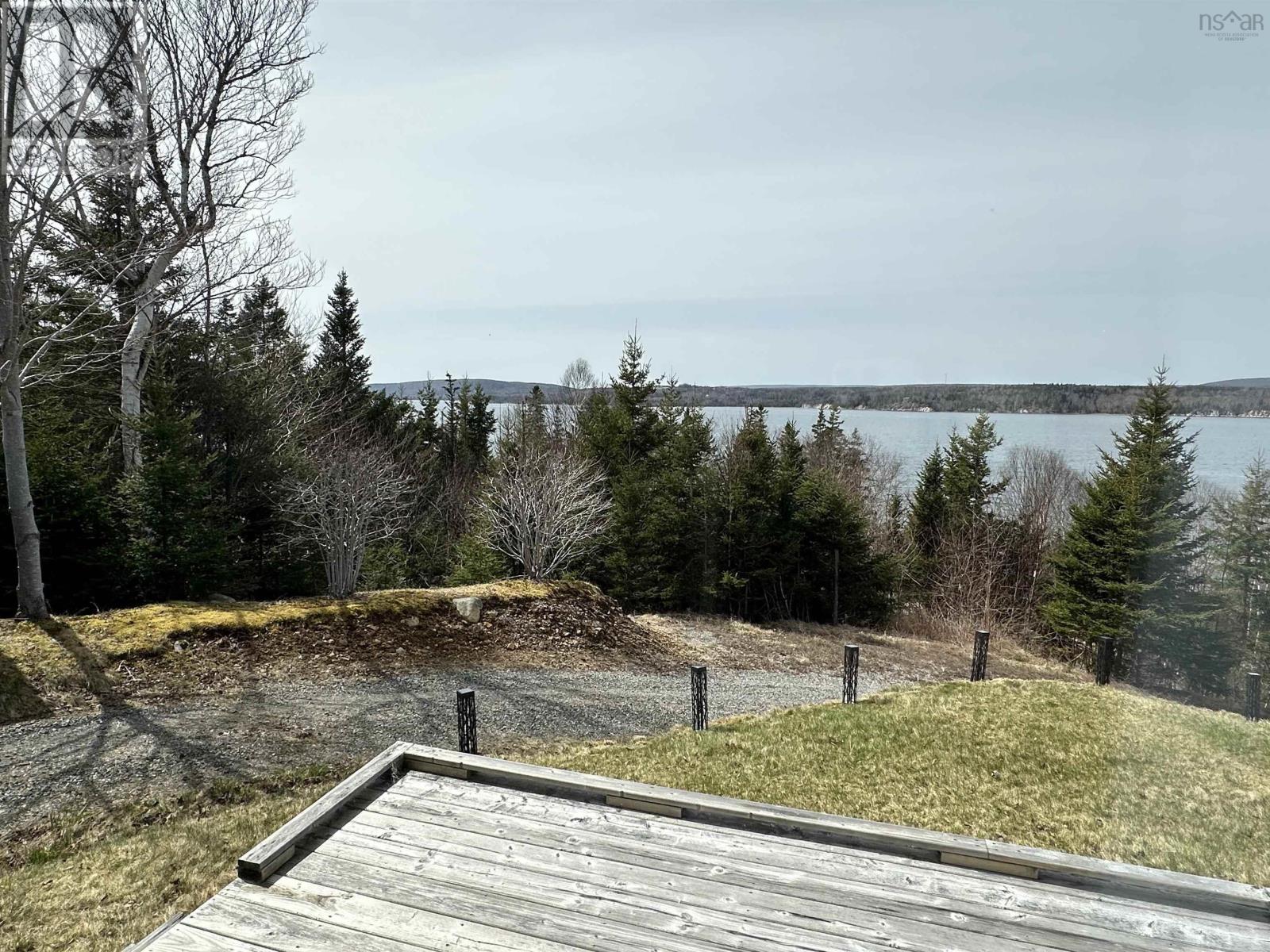 8972 Kempt Head Road Property Photo 10