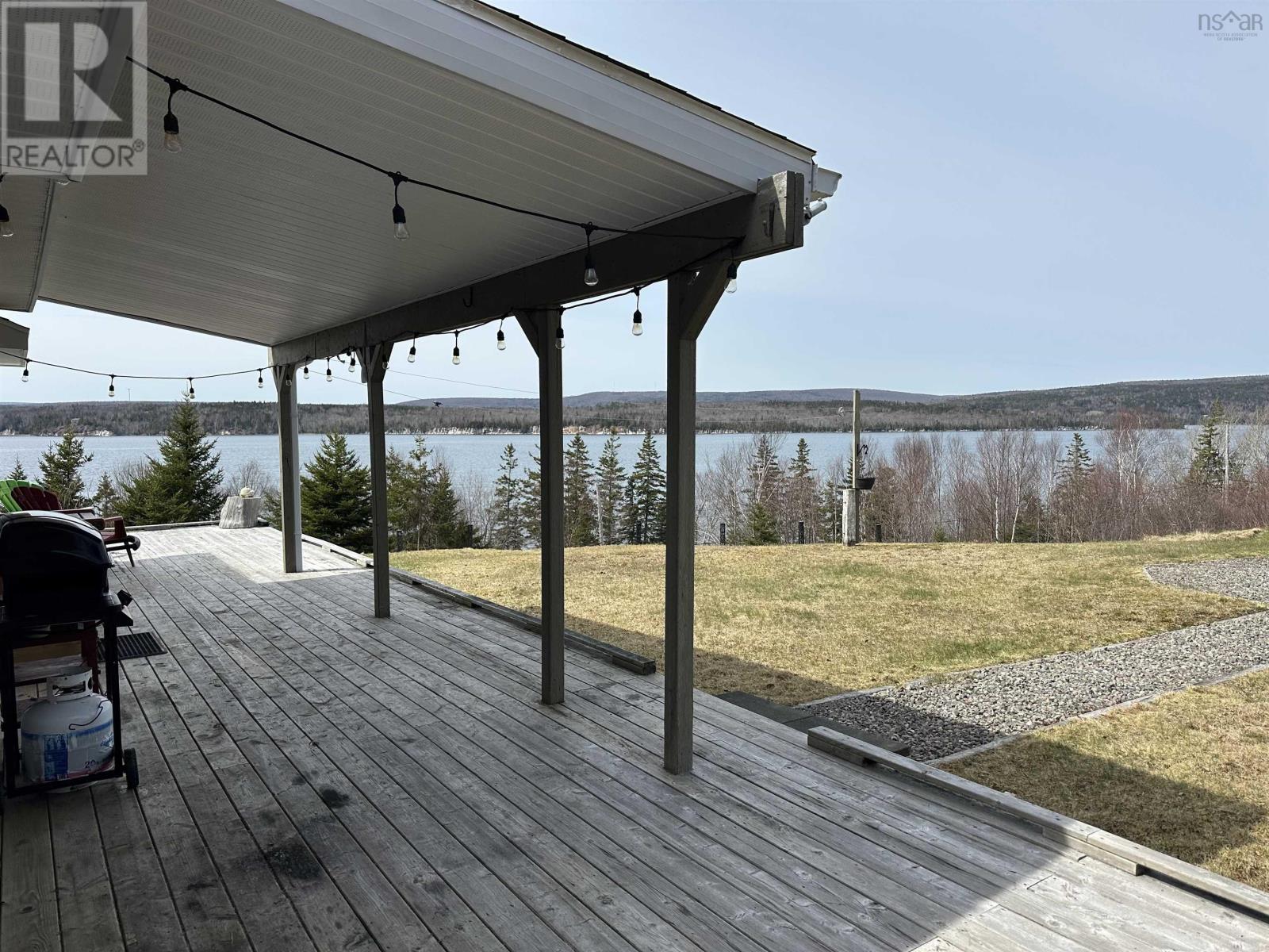 8972 Kempt Head Road Property Photo 14
