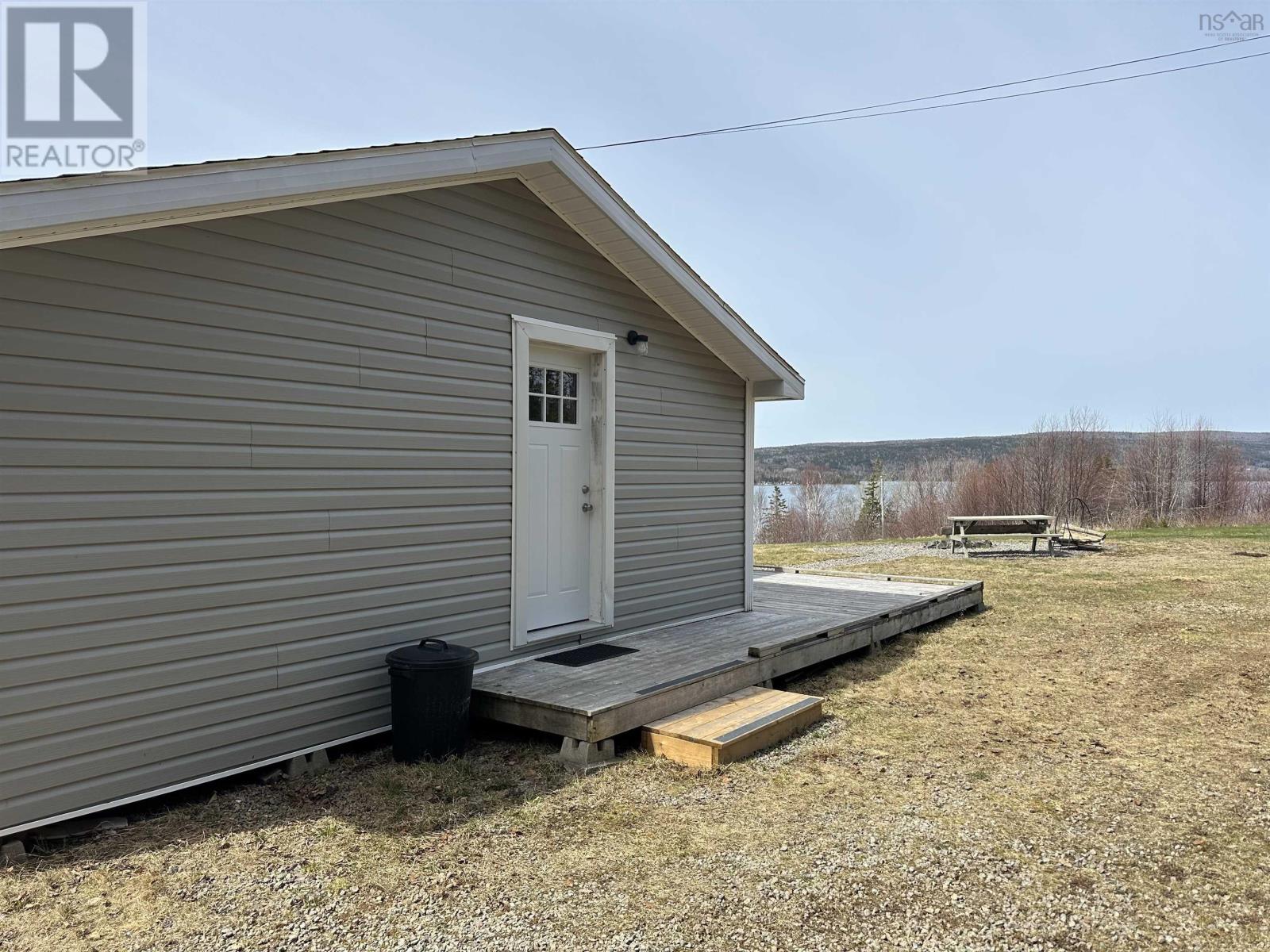 8972 Kempt Head Road Property Photo 15