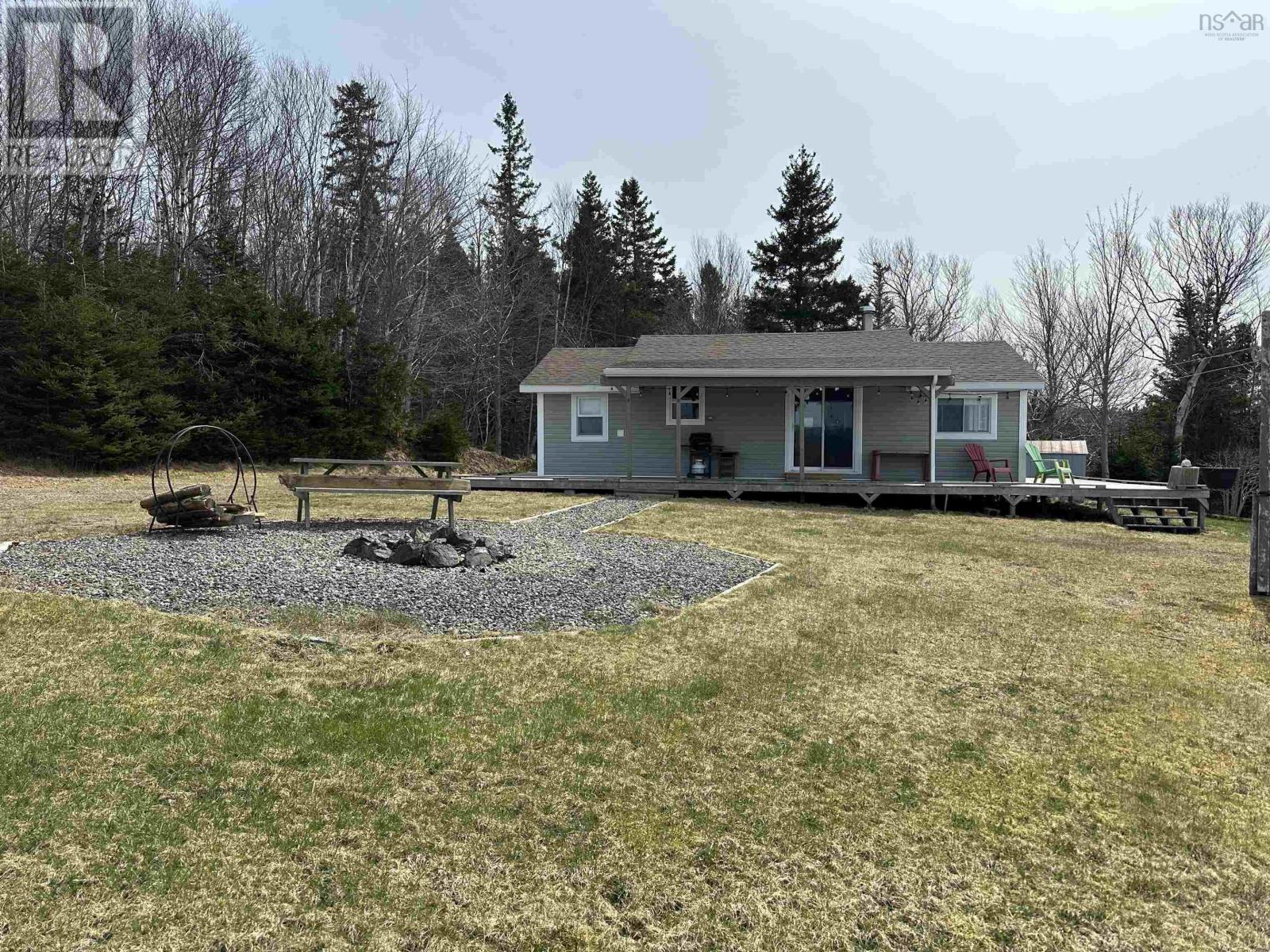 8972 Kempt Head Road Property Photo 16