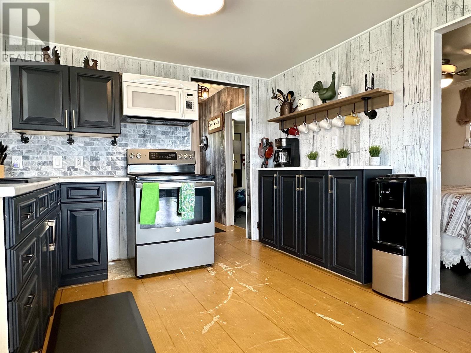 8972 Kempt Head Road Property Photo 26