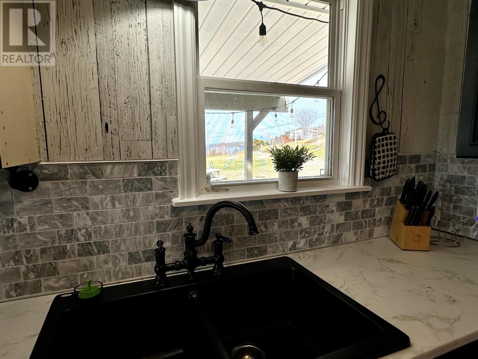 8972 Kempt Head Road Property Photo 27