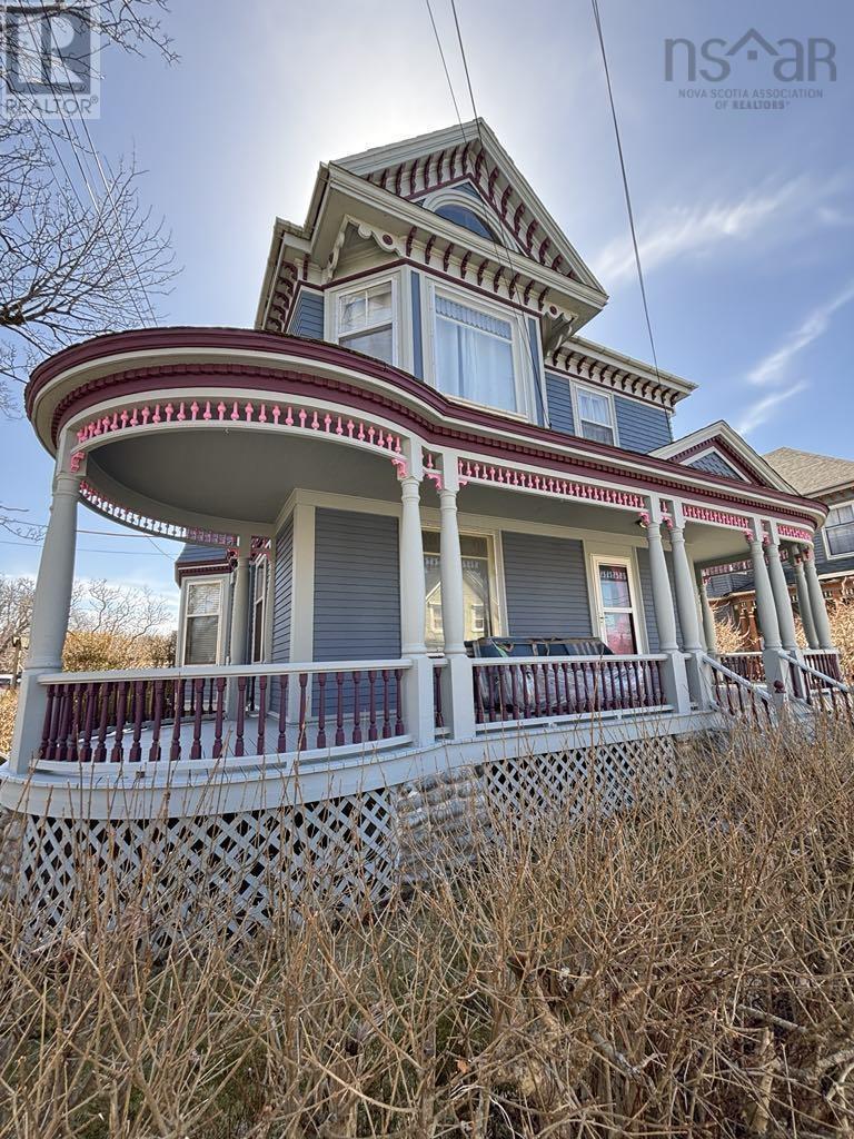 67 Cliff Street Property Photo 1
