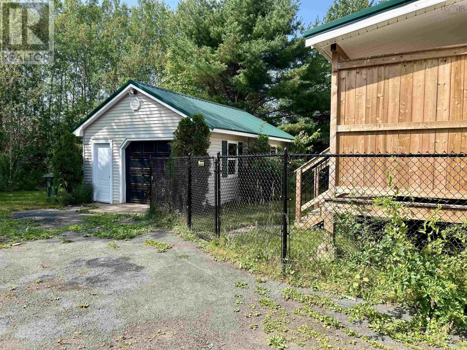 1308 Highway 2 Property Photo 26