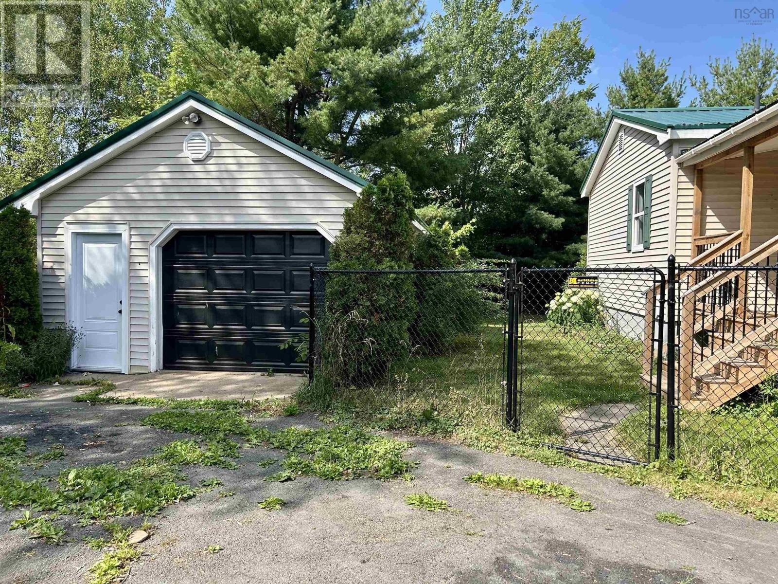 1308 Highway 2 Property Photo 27