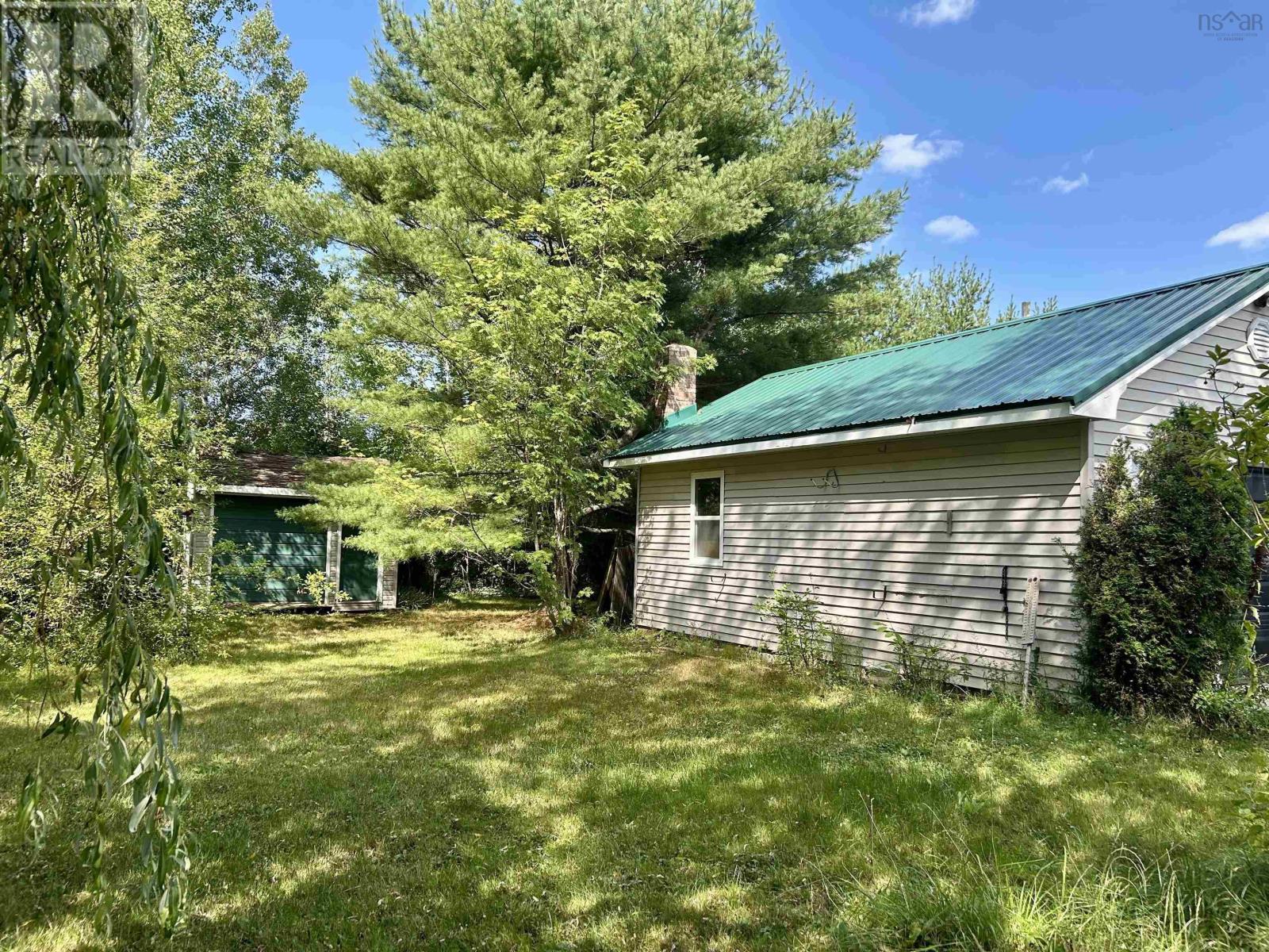 1308 Highway 2 Property Photo 28