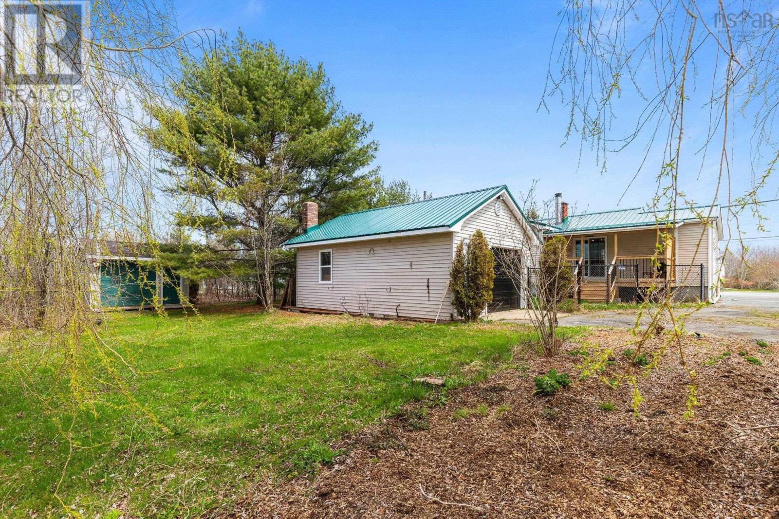 1308 Highway 2 Property Photo 29