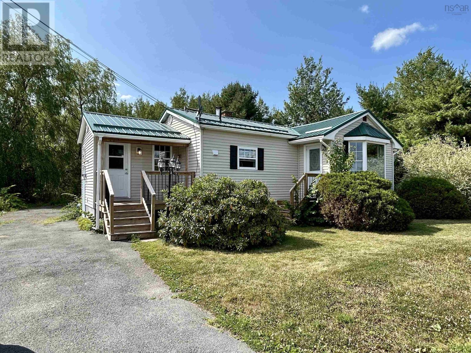 1308 Highway 2 Property Photo 30