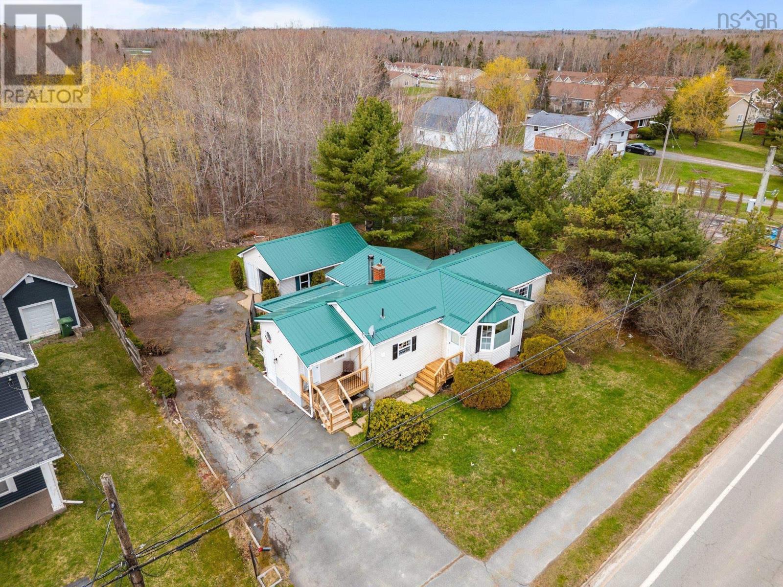 1308 Highway 2 Property Photo 31