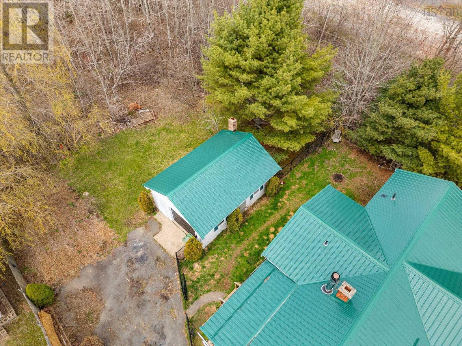 1308 Highway 2 Property Photo 34