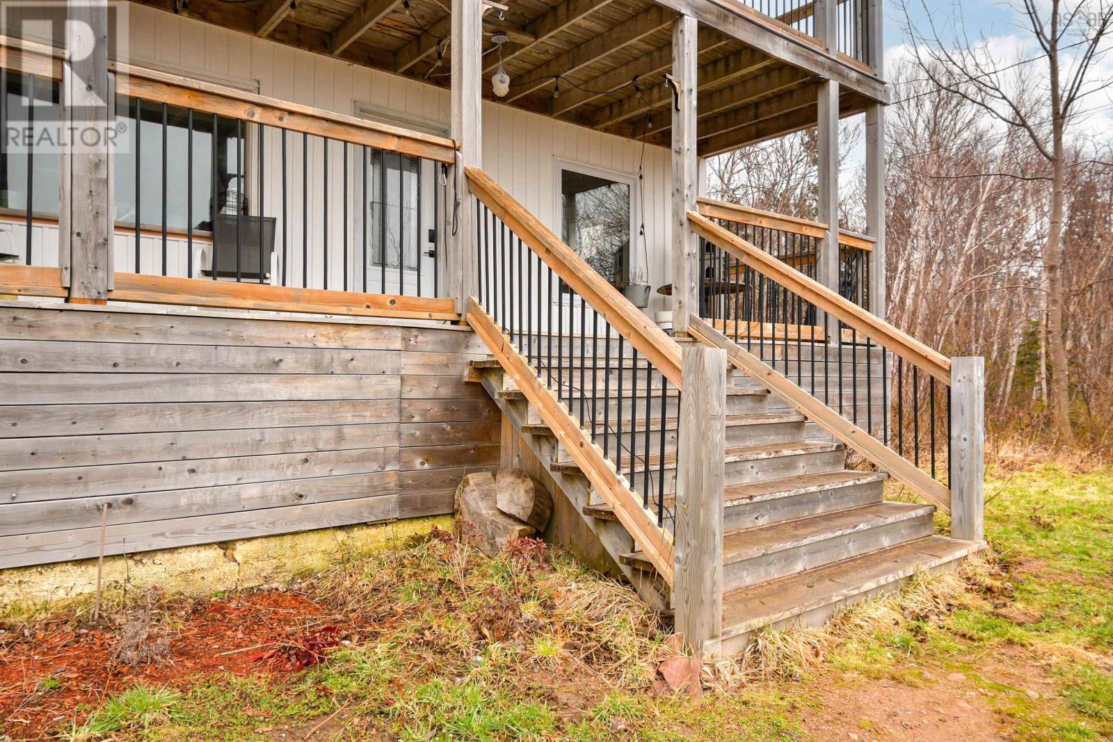 29219 Cabot Trail Property Photo 2