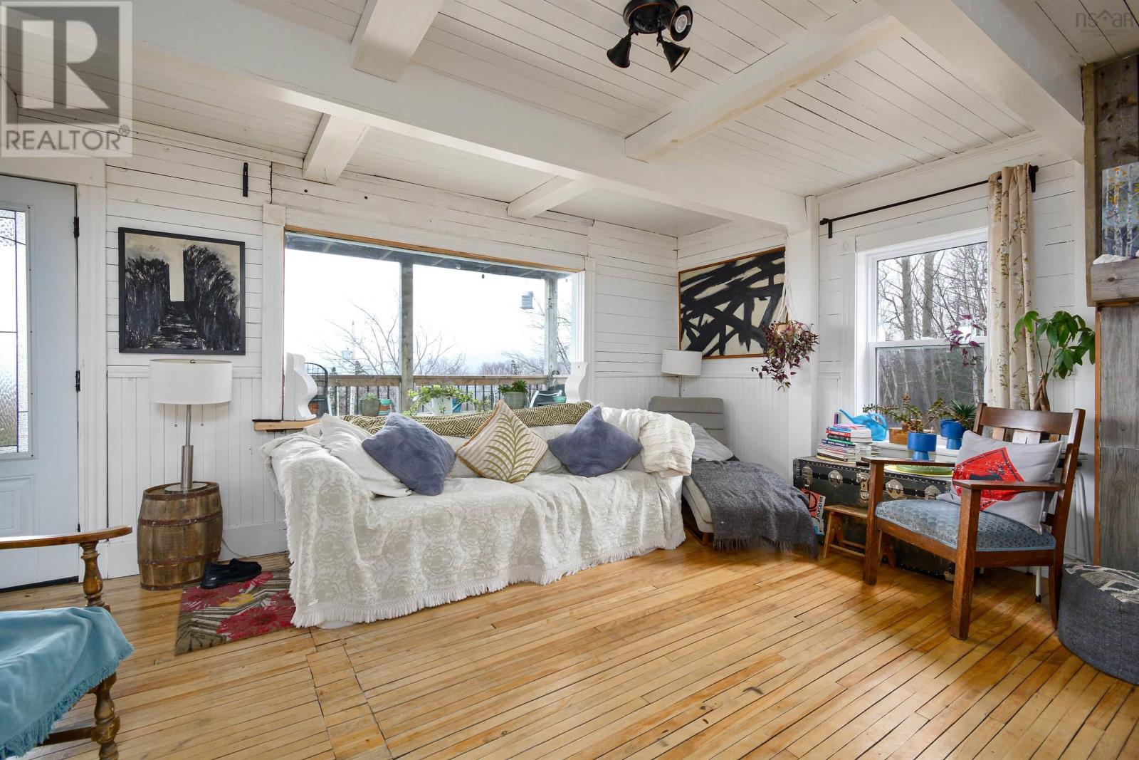 29219 Cabot Trail Property Photo 5