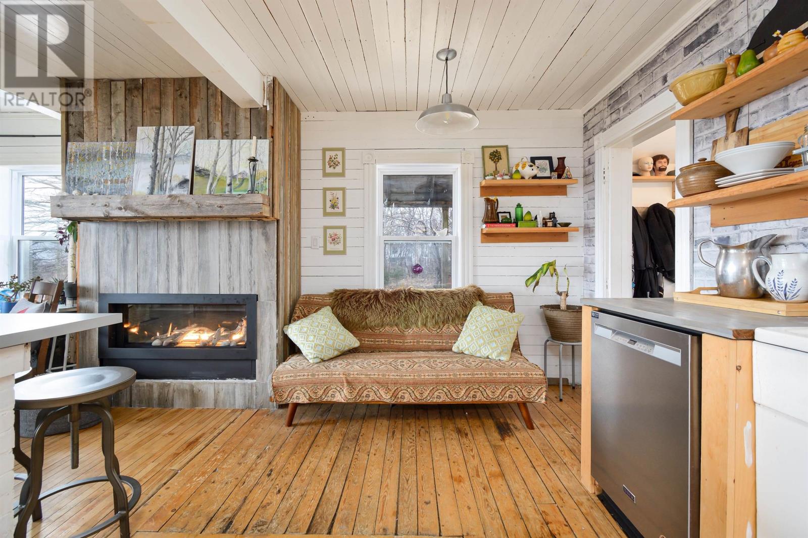 29219 Cabot Trail Property Photo 9