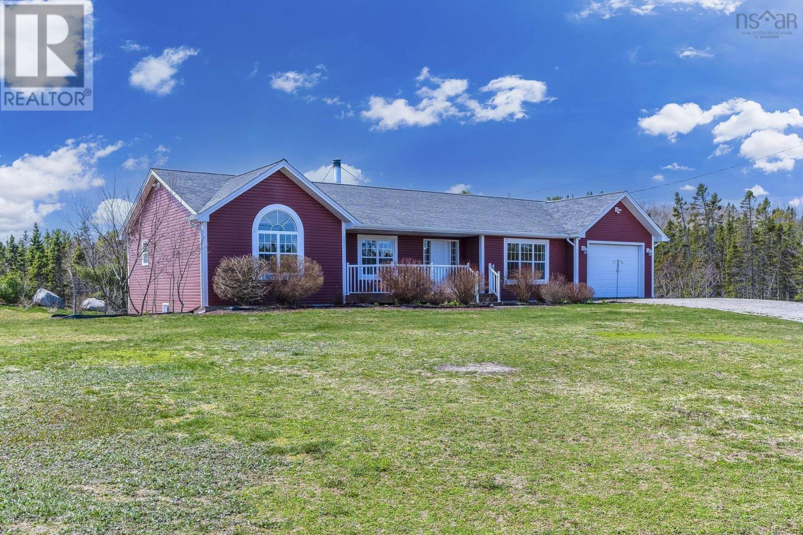 2374 Highway 329 Property Photo 1