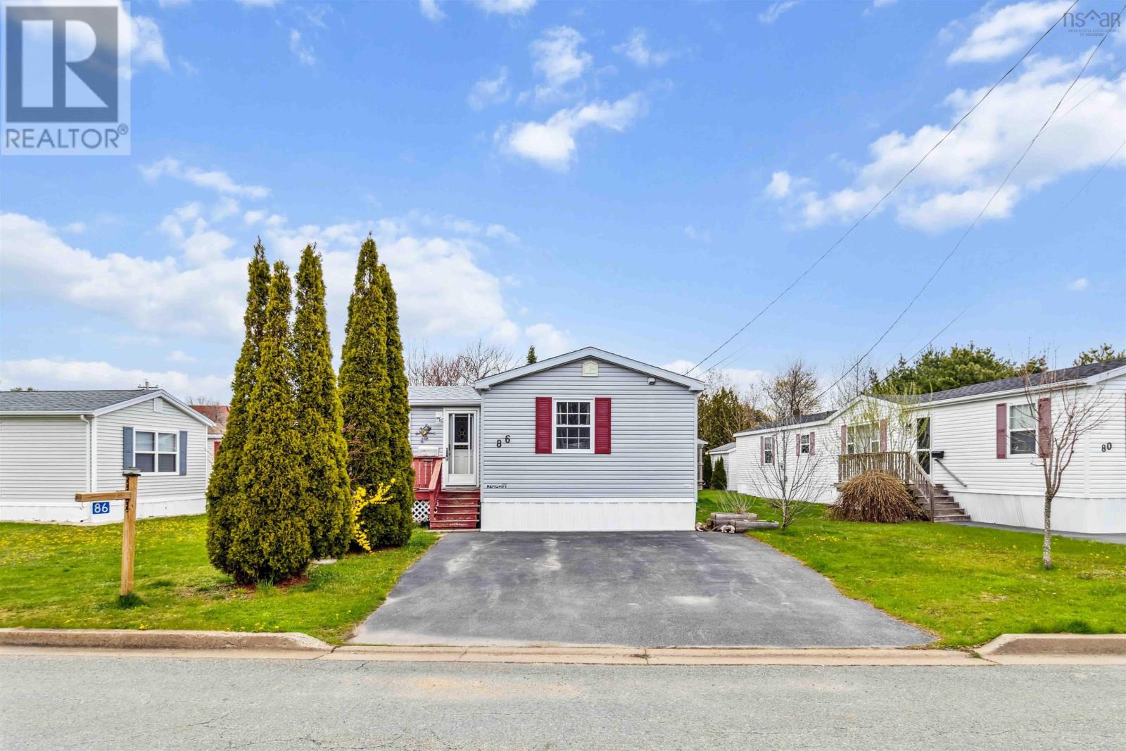 86 Thomson Drive Property Photo