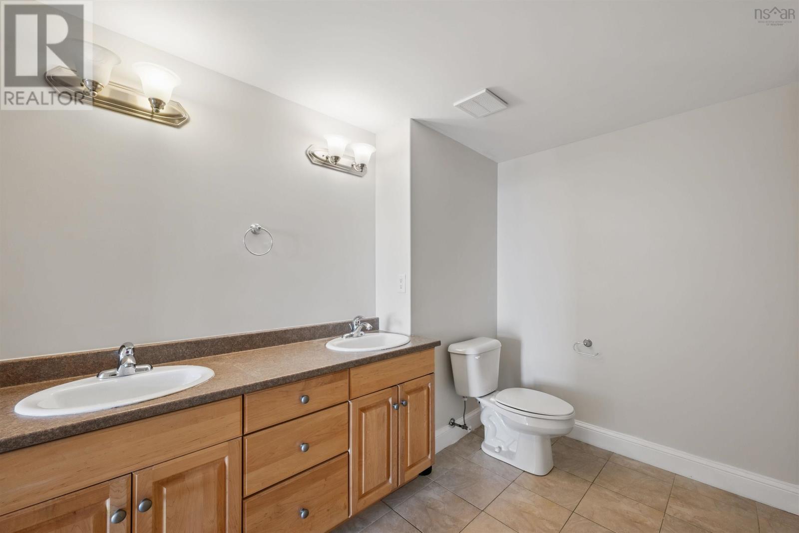 60 Walter Havill Drive #901 Property Photo 20