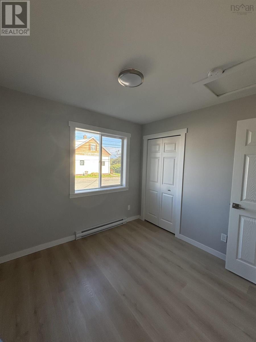 47 School Street Property Photo 8