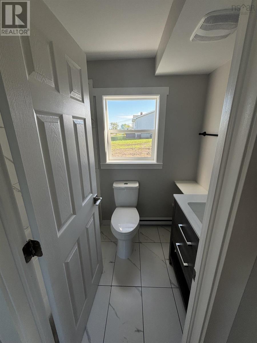47 School Street Property Photo 9