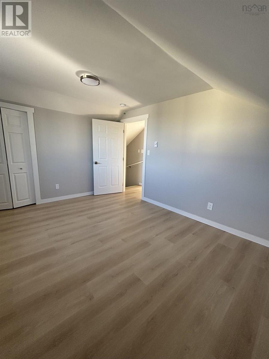 47 School Street Property Photo 22
