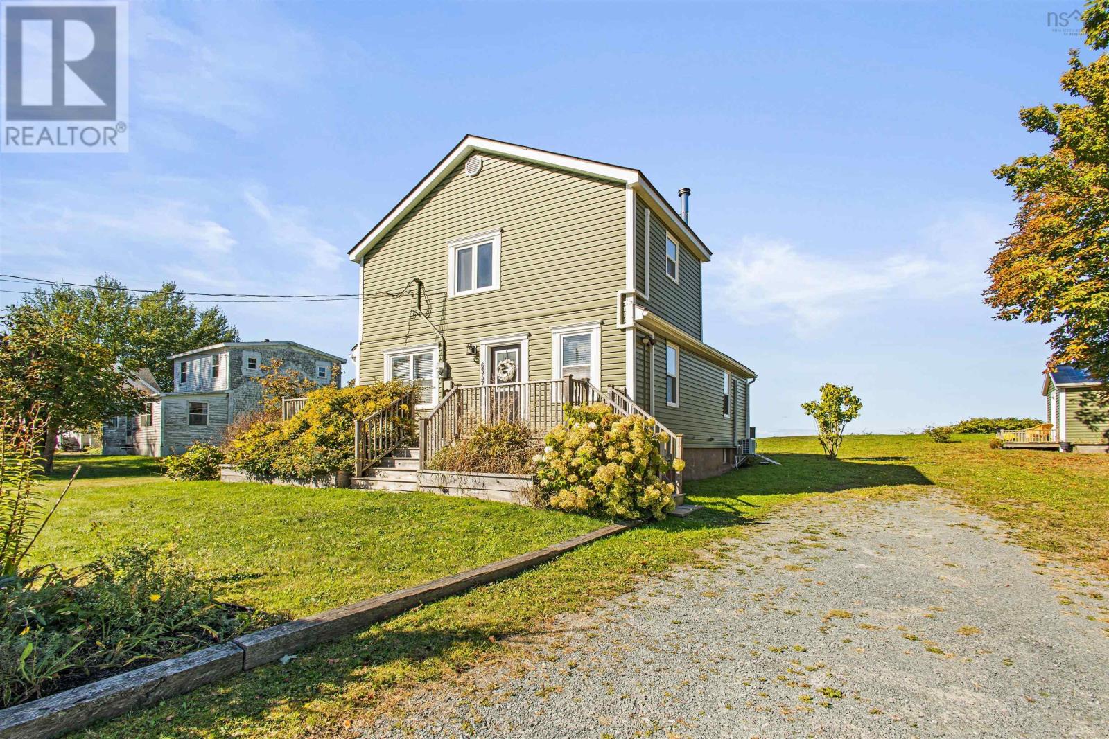 6357 Highway 215 Property Photo 2