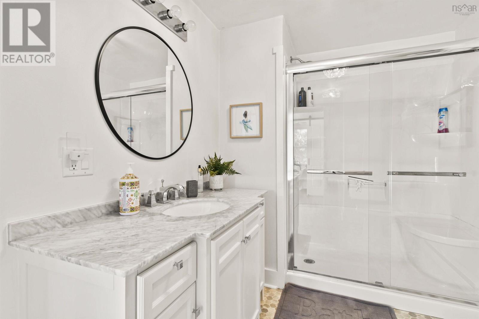 6357 Highway 215 Property Photo 9