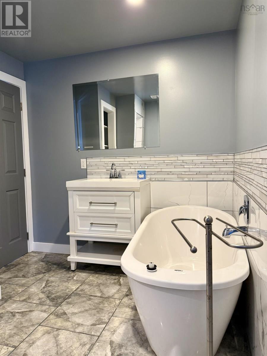 153 Shore Road Property Photo 27