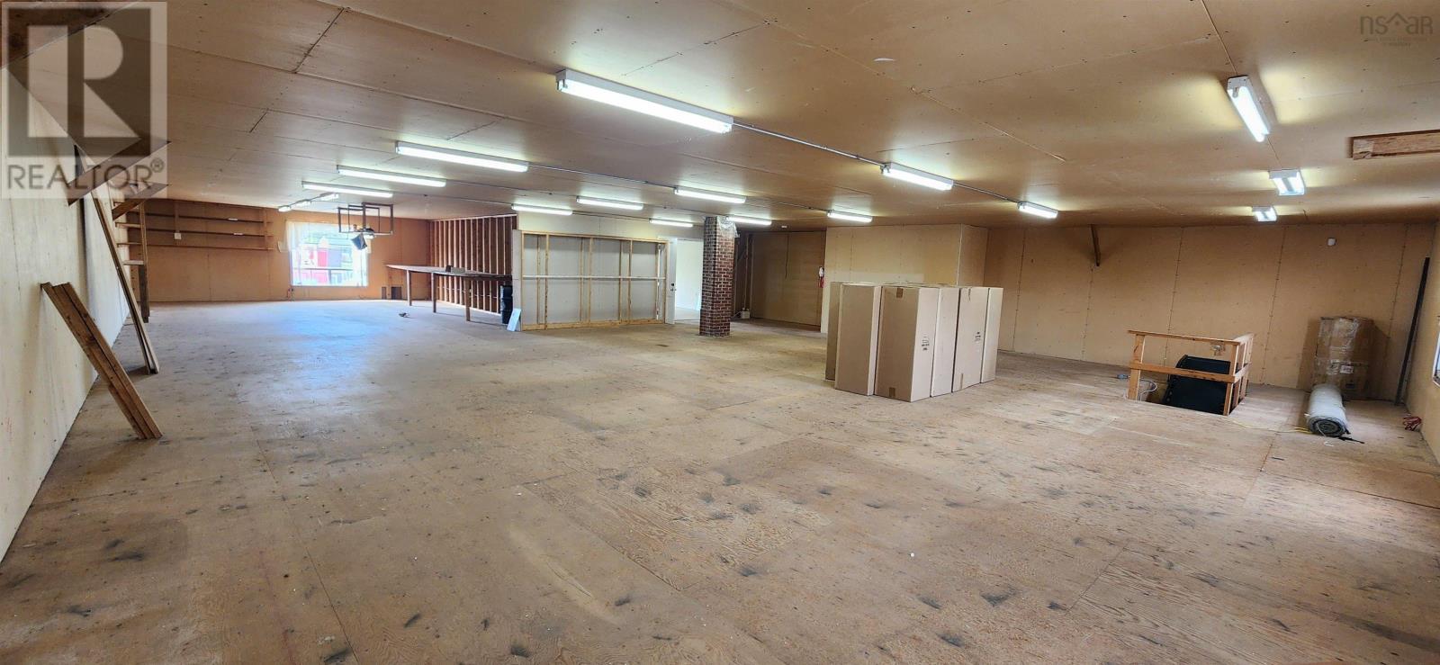 9027/9029 Commercial Street Property Photo 11