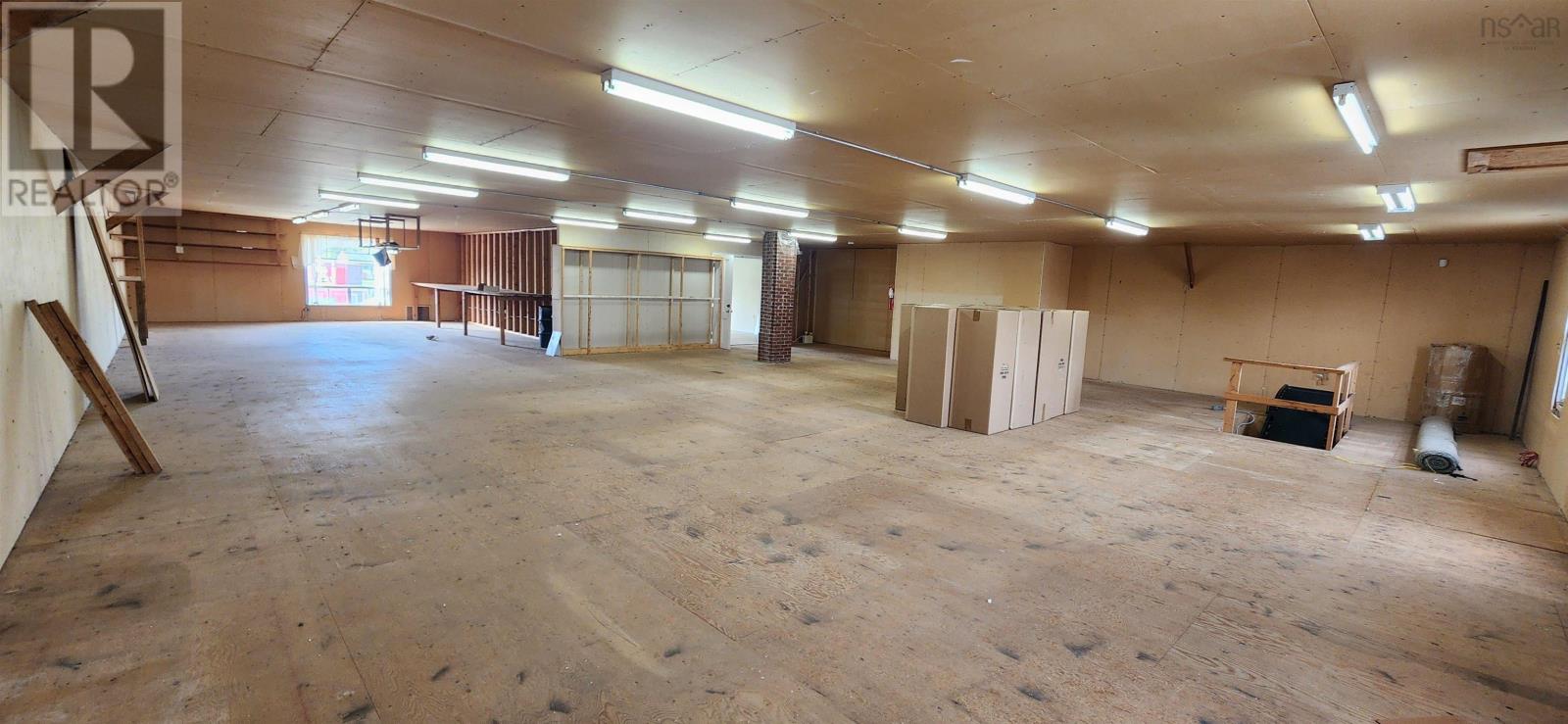 9027/9029 Commercial Street Property Photo 12