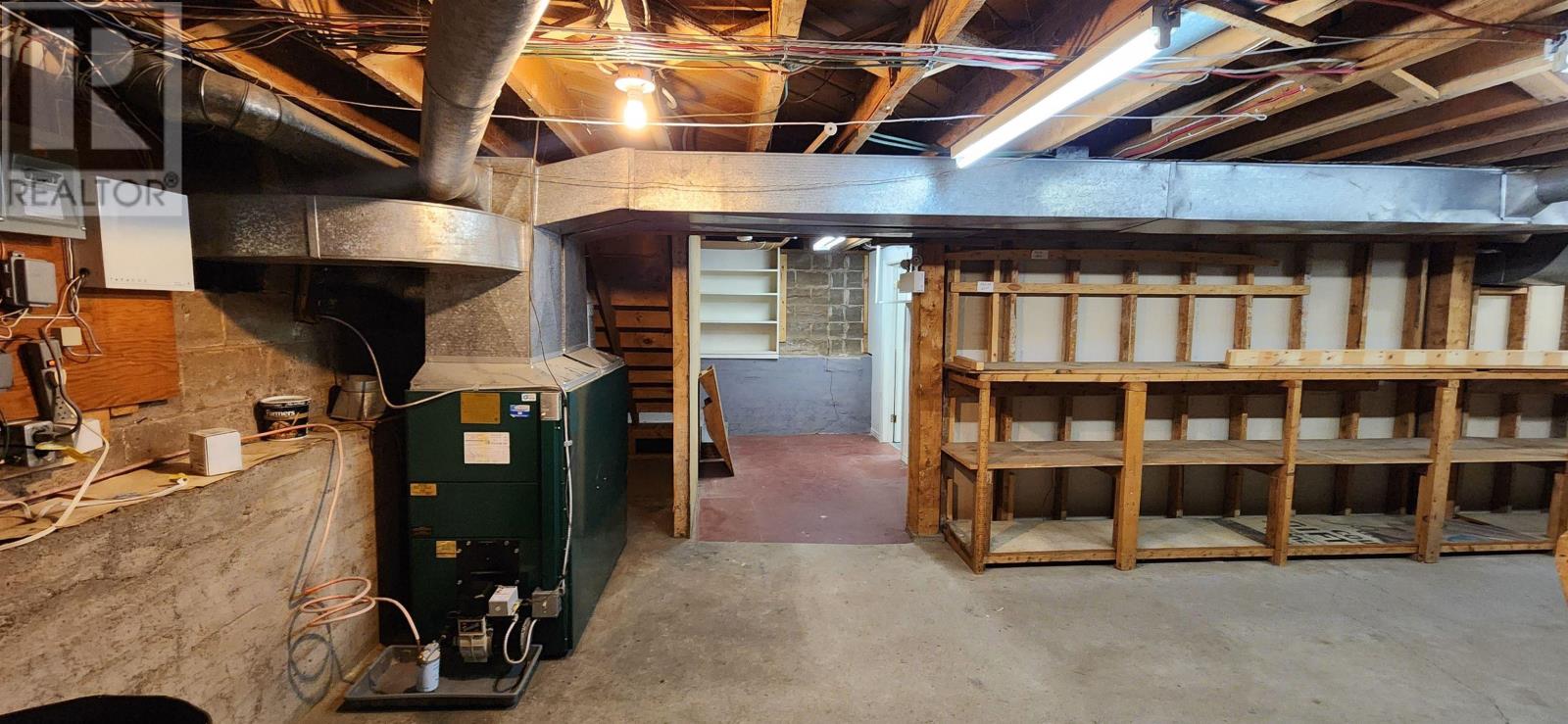 9027/9029 Commercial Street Property Photo 20